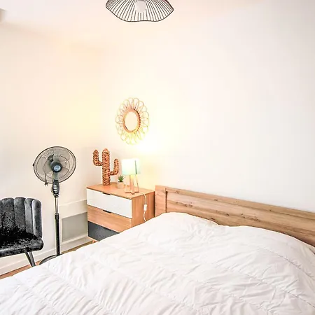 Cap Ocean-7 By Interhome *